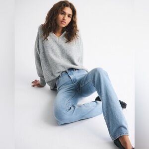 Abercrombie and Fitch Ultra High Rise 90s Straight Jean